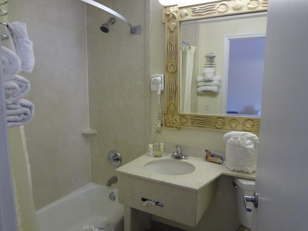 Roomba Inn & Suites - Daytona Beach Pokoj fotografie
