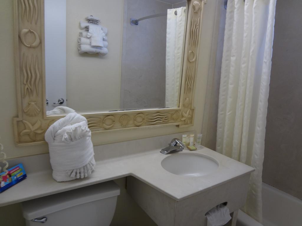 Roomba Inn & Suites - Daytona Beach Pokoj fotografie
